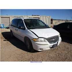 2000 - CHRYSLER TOWN AND COUNTRY