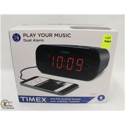 TIMEX DUAL ALARM AM/FM CLOCK RADIO W/ BATTERY