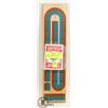 Image 1 : COMPLETE CRIBBAGE BOARD W/NEW PACK OF