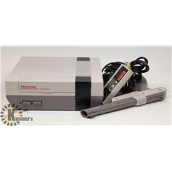 NINTENDO ENTERTAINMENT SYSTEM WITH 2 CONTROLLERS,