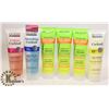 Image 1 : BAG OF ASSORTED HAIR PRODUCTS
