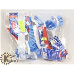 BAG OF ASSORTED SCRUBBERS