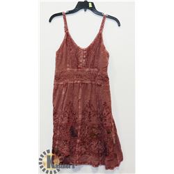 WOMENS DRESS ONE SIZE FITS MOST