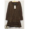 Image 1 : WOMENS DRESS SIZE XL
