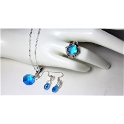 13)  SUITE OF SILVER TONE AND LONDON