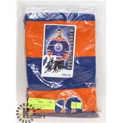 AUTOGRAPHED DUSTIN PENNER CARD WITH AN OILERS