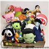 Image 1 : FLAT OF ASSORTED STUFFED ANIMALS.