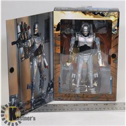 ROBOCOP VS TERMINATOR ACTION FIGURE.