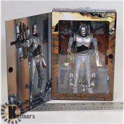 ROBOCOP VS TERMINATOR ACTION FIGURE.