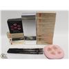 Image 1 : BAG OF ASSORTED ELIZABETH ARDEN COSMETIC