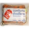 Image 1 : QUEEN SIZE COMFORTER, POLYESTER.