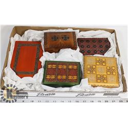 BOX OF VINTAGE ORNATE BOXES.