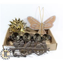 FLAT OF ASSORTED METAL DECOR.