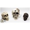Image 1 : LOT OF 3 DECORATIVE SKULLS