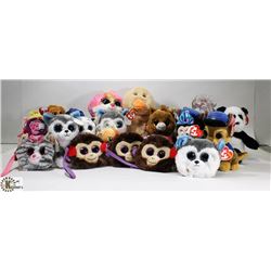 FLAT OF ASSORTED PLUSH.