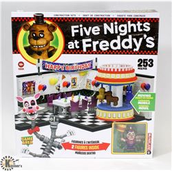 FIVE NIGHTS AT FREDDIES GAME ARENA.