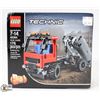 Image 1 : LEGO TECHNIC 176PC HOOK LOADER, ITEM #42084.