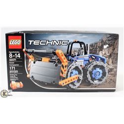 LEGO TECHNIC 171PC DOZER COMPACTOR, ITEM #42071.