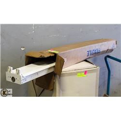 3FT FLUORESCENT LIGHT
