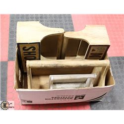BOX W/SET OF 4 WOOD STORAGE DISPLAY