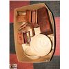 Image 1 : LARGE BOX WITH BAMBOO BOWLS & SERVING SET AND