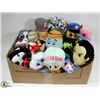 Image 1 : FLAT OF ASSORTED PLUSH.