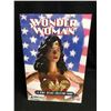 Image 1 : LIMITED EDITION WONDER WOMAN 1:6 SCALE DELUXE COLLECTOR FIGURE (DC DIRECT)