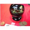 Image 2 : Japanese Black Laquer or Painted Artwork Signed Plus some Yen Coins
