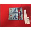 Image 1 : 2 Consecutive Bank of Canada $5 Bank Notes in Uncirculated Condition