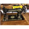 Image 2 : Vintage Antque Singer Sewing Machine on a Cast Iron Base with Wooden Table Top No Shipping