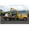 Image 2 : Ford F Series Flatbed Truck w/ IMT 4825 Truck-Mounted Extendable Crane (Runs & Drives, See Video)