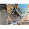 Image 2 : Qty 3 Drums 55 Gal Valvoline & 5 Gal Bucket w/ Pump