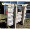 Image 1 : Pro-Tech Diamond Plate Mounted Truck Tractor Headboard