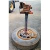 Image 1 : Alltrade Vise Clamp w/ Pipe Jaws on Tire Stand