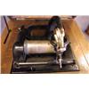 Image 2 : EDISON OAK CYLINDER ROLL PHONOGRAPH