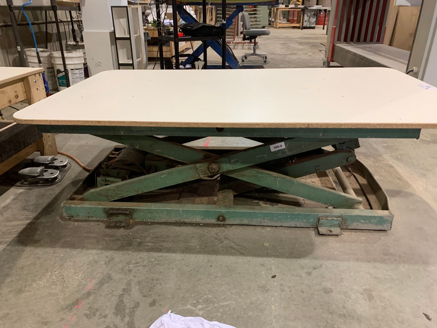 Neumatic Table 42
