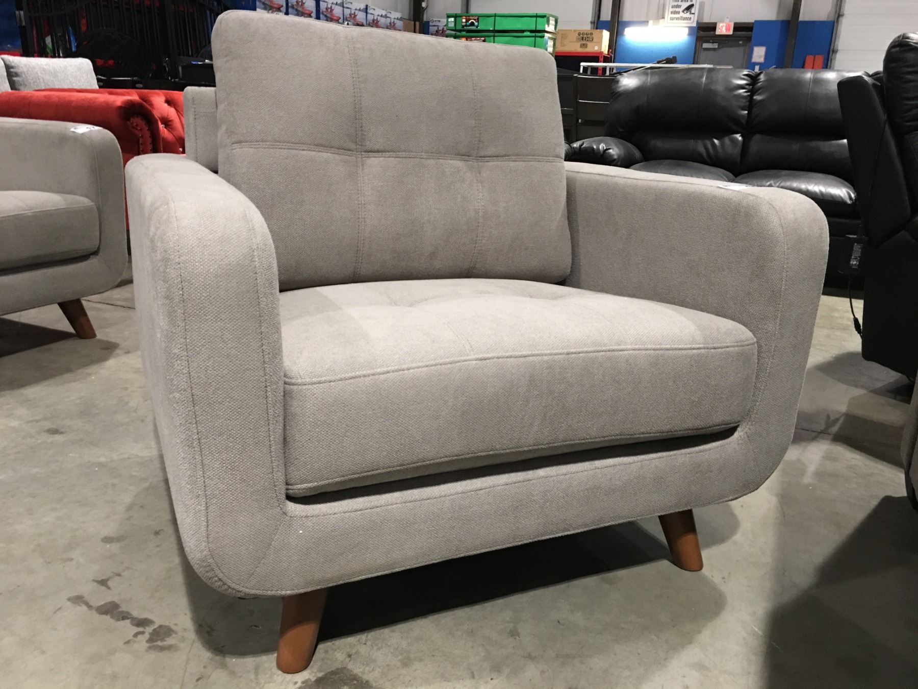 GREY UPHOLSTERED SIDE CHAIR - Able Auctions