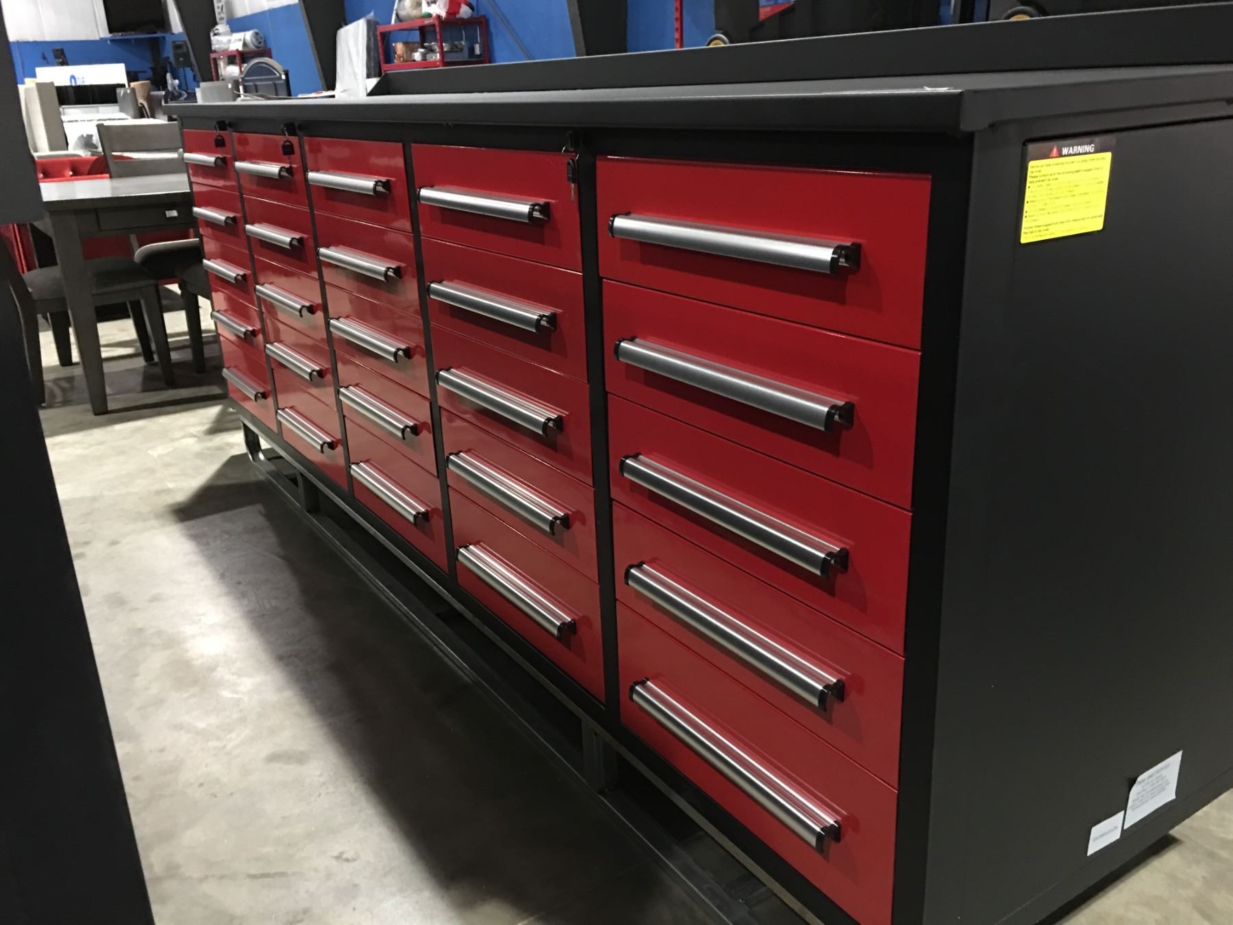 STEELMAN 10FT 25 DRAWER WORK BENCH - RED