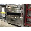Image 2 : TRIPLE PIZZA OVEN - 1 SWITCH NEEDS MINOR REPAIR