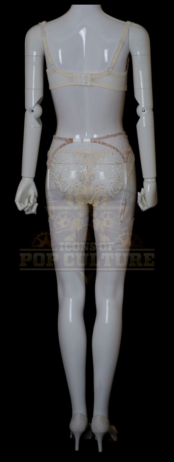 That's My Boy – Mary McGarricle's Lingerie Outfit (Eva Amurri Martino