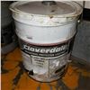 Image 2 : PAIL OF XYLENE THINNER AND FLASH WELD PRIMER