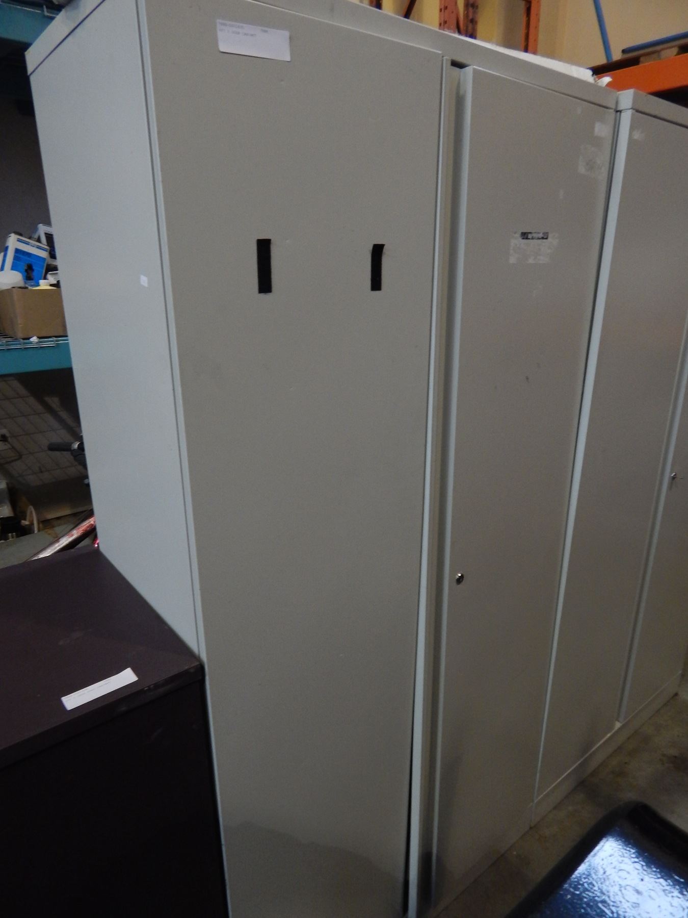 6FT 2 DOOR CABINET - Big Valley Auction