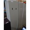 Image 1 : 6FT 2 DOOR CABINET