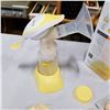 Image 2 : MEDELA MANUAL BREAST PUMP