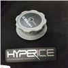 Image 2 : HYPERICE SHOULDER ICE PACK W/ EVERLAST MASSAGE ROLLER