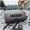 Image 2 : 2000 JEEP GRAND CHEROKEE 4DRSW, AUTOMATIC 4X4, 249553KMS W/ 2 KEYS, 2 FOBS, CAR FAX AND REGISTRATION