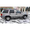 Image 4 : 2000 JEEP GRAND CHEROKEE 4DRSW, AUTOMATIC 4X4, 249553KMS W/ 2 KEYS, 2 FOBS, CAR FAX AND REGISTRATION