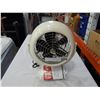 Image 1 : VORNADO RETRO LOOK FAN