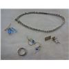 Image 3 : TRAY OF BANGLES AND SILVER TONE NECKLACE, PINS, ETC