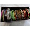 Image 2 : LOT OF BANGLES, JEWELRY AND GODDESS FIGURE